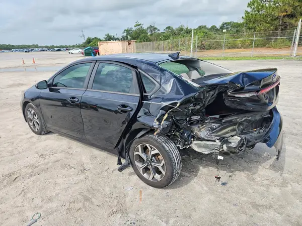 3KPF24AD0KE051733 2019 KIA FORTE - Image 2