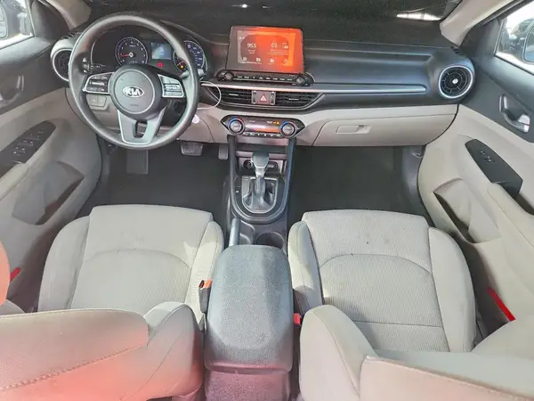 3KPF24AD0KE051733 2019 KIA FORTE - Image 8