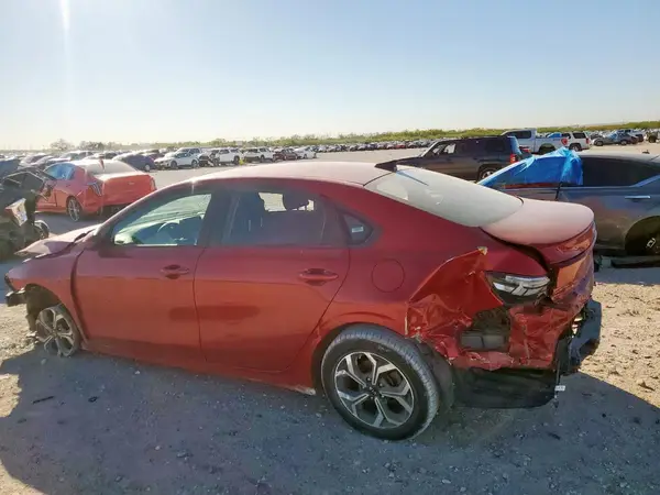 3KPF24AD0KE052476 2019 KIA FORTE - Image 2