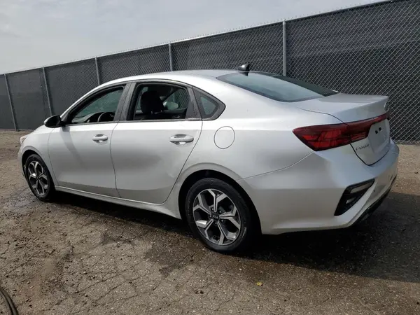 3KPF24AD0KE055331 2019 KIA FORTE - Image 2