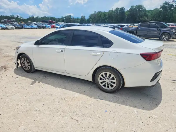 3KPF24AD0KE057693 2019 KIA FORTE - Image 2