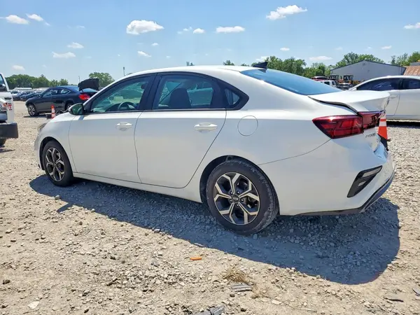 3KPF24AD0KE059265 2019 KIA FORTE - Image 2