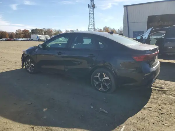 3KPF24AD0KE061856 2019 KIA FORTE - Image 2