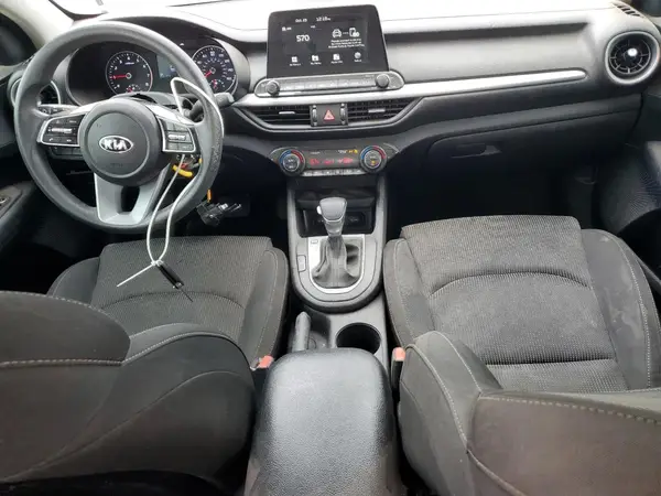 3KPF24AD0KE062702 2019 KIA FORTE - Image 8