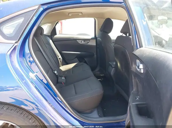 3KPF24AD0KE063798 2019 KIA FORTE - Image 8
