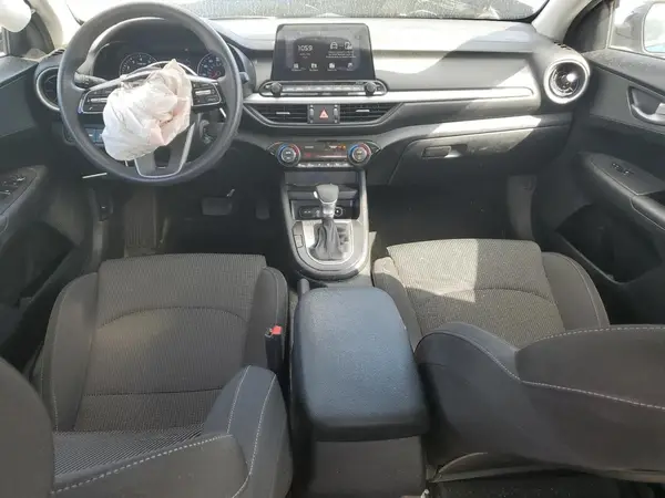 3KPF24AD0KE066250 2019 KIA FORTE - Image 8