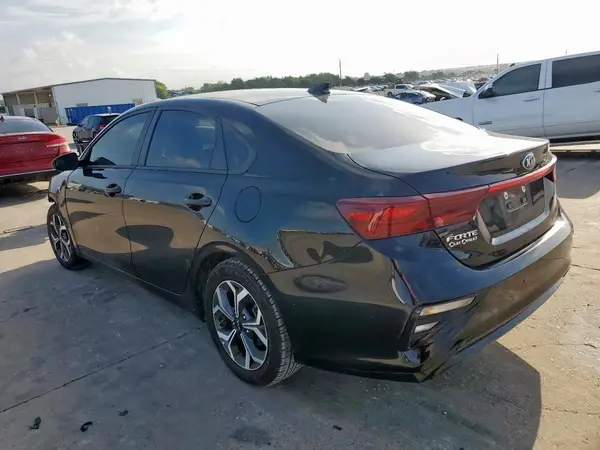 3KPF24AD0KE067284 2019 KIA FORTE - Image 2