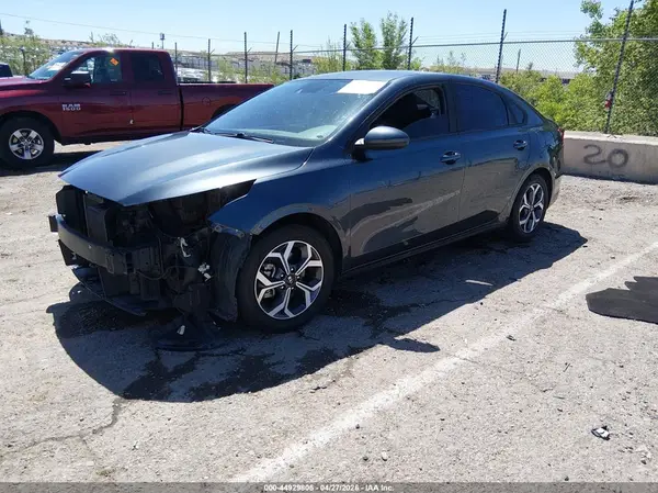 3KPF24AD0KE069469 2019 KIA FORTE - Image 2