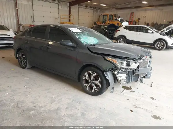 3KPF24AD0KE069472 2019 KIA FORTE - Image 1