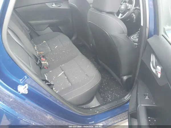 3KPF24AD0KE071996 2019 KIA FORTE - Image 8