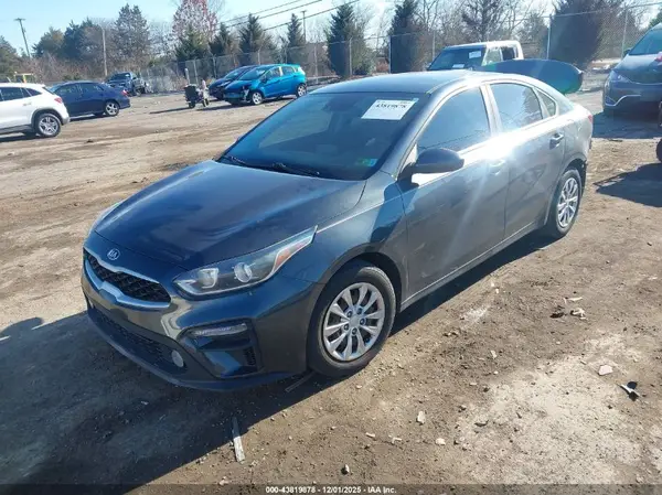 3KPF24AD0KE074462 2019 KIA FORTE - Image 2