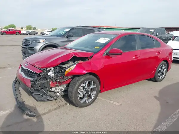 3KPF24AD0KE076597 2019 KIA FORTE - Image 2