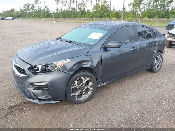 3KPF24AD0KE078091 2019 KIA FORTE - Image 2
