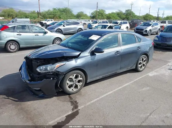 3KPF24AD0KE079614 2019 KIA FORTE - Image 2