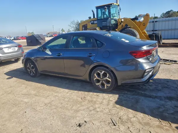 3KPF24AD0KE079810 2019 KIA FORTE - Image 2