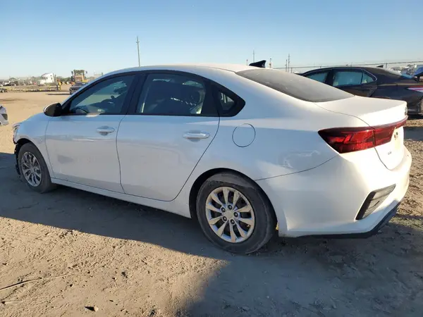 3KPF24AD0KE079922 2019 KIA FORTE - Image 2