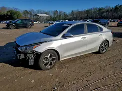 3KPF24AD0KE083646 2019 KIA FORTE