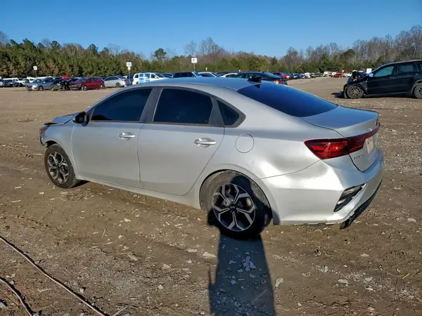 3KPF24AD0KE083646 2019 KIA FORTE - Image 2