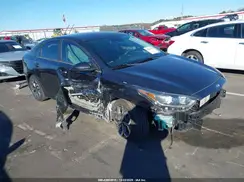3KPF24AD0KE083985 2019 KIA FORTE