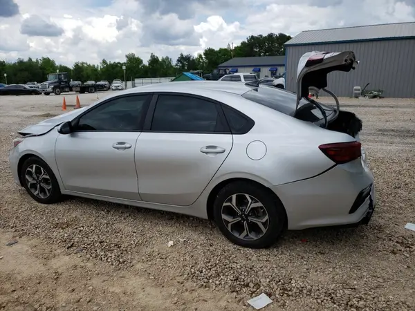 3KPF24AD0KE084957 2019 KIA FORTE - Image 2
