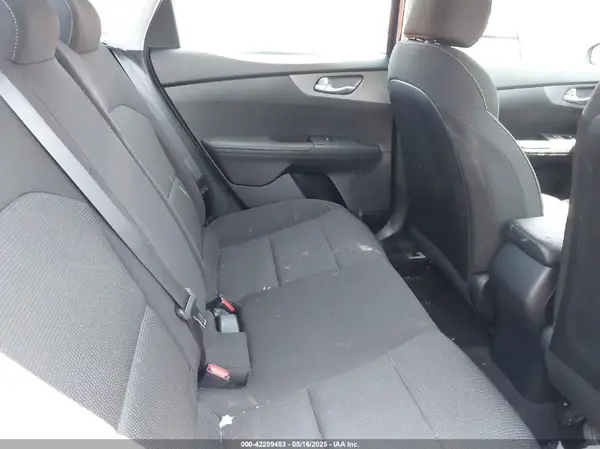 3KPF24AD0KE086787 2019 KIA FORTE - Image 8