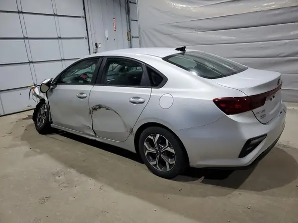 3KPF24AD0KE087115 2019 KIA FORTE - Image 2