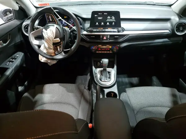 3KPF24AD0KE087115 2019 KIA FORTE - Image 8