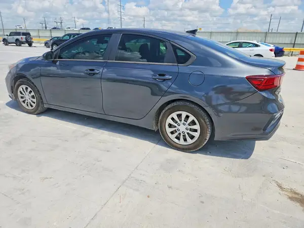 3KPF24AD0KE088362 2019 KIA FORTE - Image 2