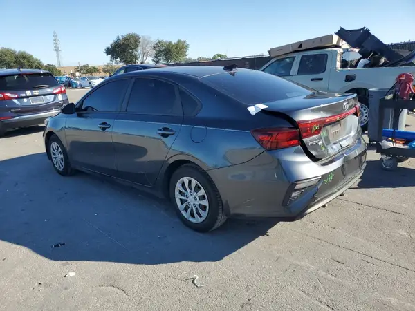3KPF24AD0KE088488 2019 KIA FORTE - Image 2