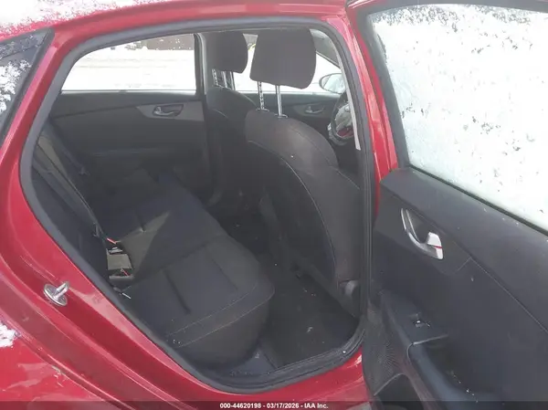 3KPF24AD0KE089009 2019 KIA FORTE - Image 8