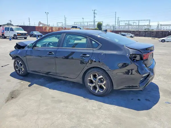 3KPF24AD0KE089401 2019 KIA FORTE - Image 2
