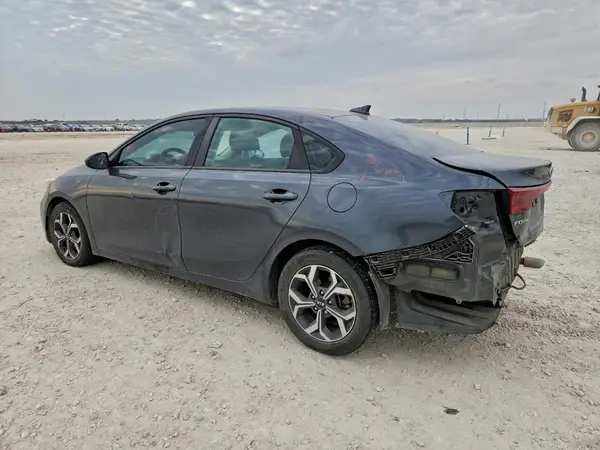 3KPF24AD0KE093366 2019 KIA FORTE - Image 2