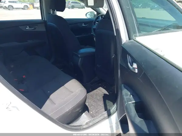 3KPF24AD0KE094274 2019 KIA FORTE - Image 8