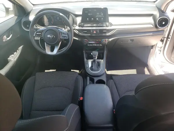 3KPF24AD0KE094887 2019 KIA FORTE - Image 8