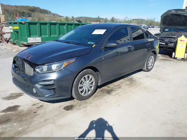 3KPF24AD0KE095554 2019 KIA FORTE - Image 2