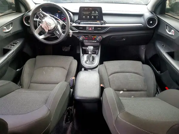 3KPF24AD0KE096249 2019 KIA FORTE - Image 8