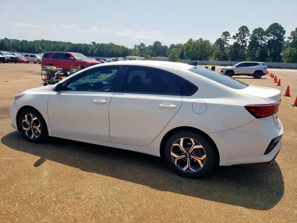 3KPF24AD0KE096400 2019 KIA FORTE - Image 2