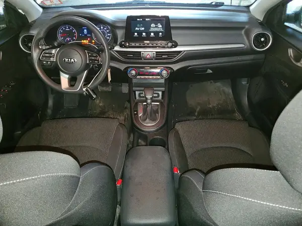 3KPF24AD0KE096509 2019 KIA FORTE - Image 8