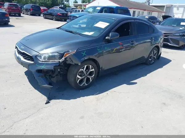 3KPF24AD0KE099202 2019 KIA FORTE - Image 2