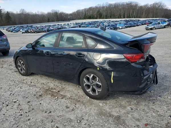 3KPF24AD0KE102504 2019 KIA FORTE - Image 2