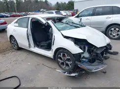 3KPF24AD0KE103717 2019 KIA FORTE