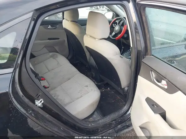 3KPF24AD0KE104866 2019 KIA FORTE - Image 8