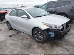 3KPF24AD0KE107170 2019 KIA FORTE