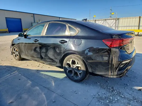3KPF24AD0KE109257 2019 KIA FORTE - Image 2