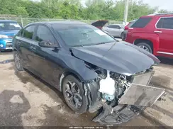 3KPF24AD0KE109582 2019 KIA FORTE