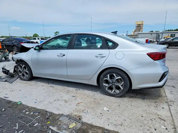 3KPF24AD0KE109730 2019 KIA FORTE - Image 2