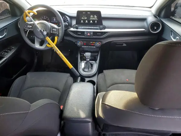 3KPF24AD0KE111526 2019 KIA FORTE - Image 8