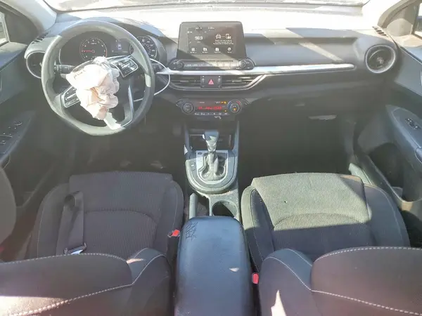 3KPF24AD0KE111591 2019 KIA FORTE - Image 8