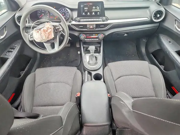 3KPF24AD0KE111736 2019 KIA FORTE - Image 8