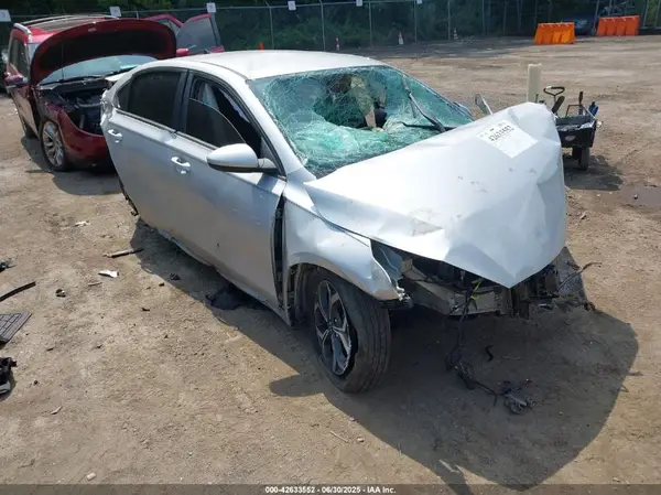 3KPF24AD0KE111798 2019 KIA FORTE - Image 1